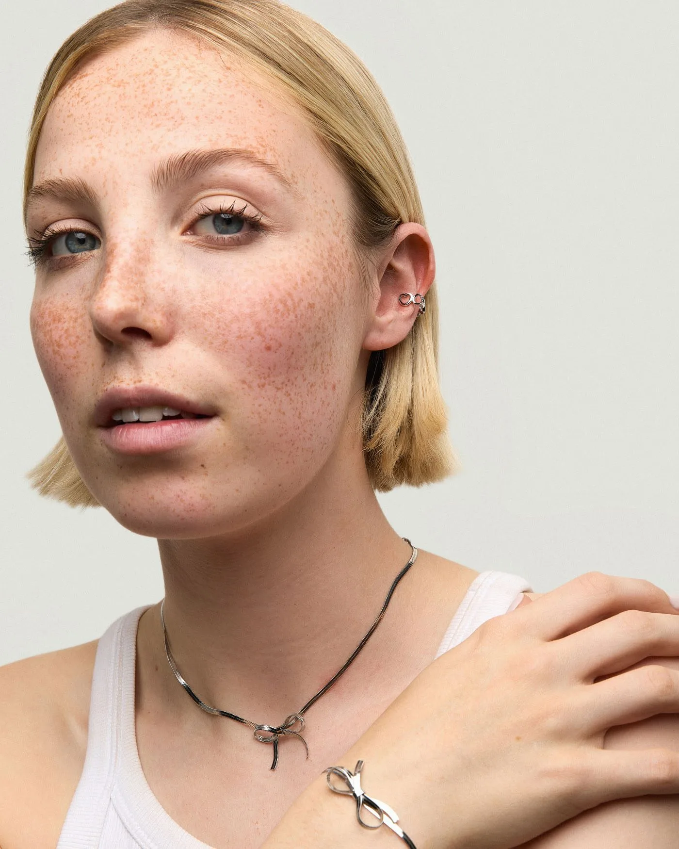 Gümüş Tonlu Kalp Kıkırdak Küpe Earcuff - görsel 2
